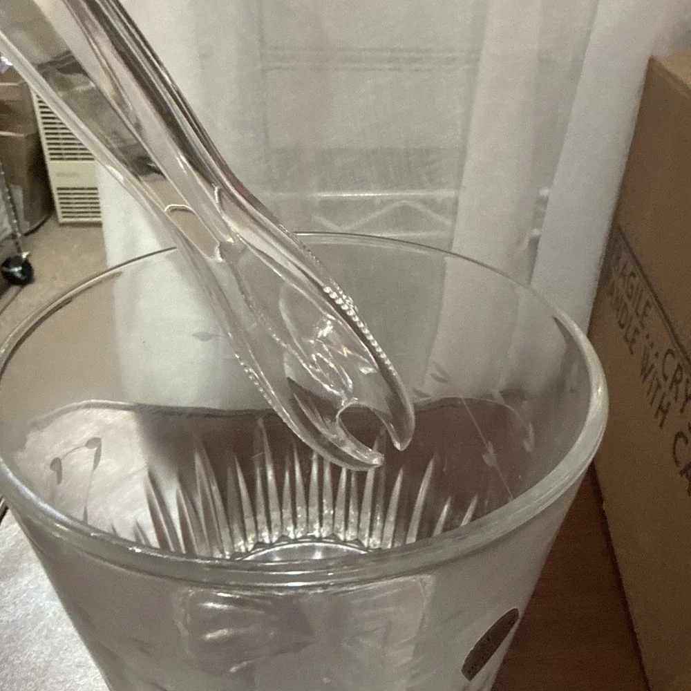 Vintage Princess House #863 Heritage Etched Ice Bucket W/Tongs lead crystal